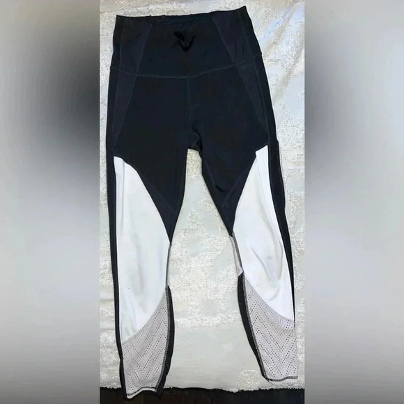 Athleta Precision 7/8 Tight High Rise Legging Black White Mesh Compression - Picture 5 of 6